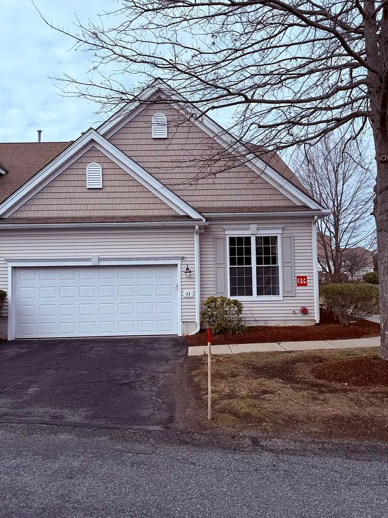 3 bed, 2.5 bath, 3105 sqft, $3,500 — Photo 1
