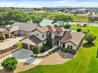 100 Red Barn Rd, Kingsland, TX 78639