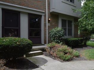 5300 Bethel Woods Dr, Columbus, OH 43220