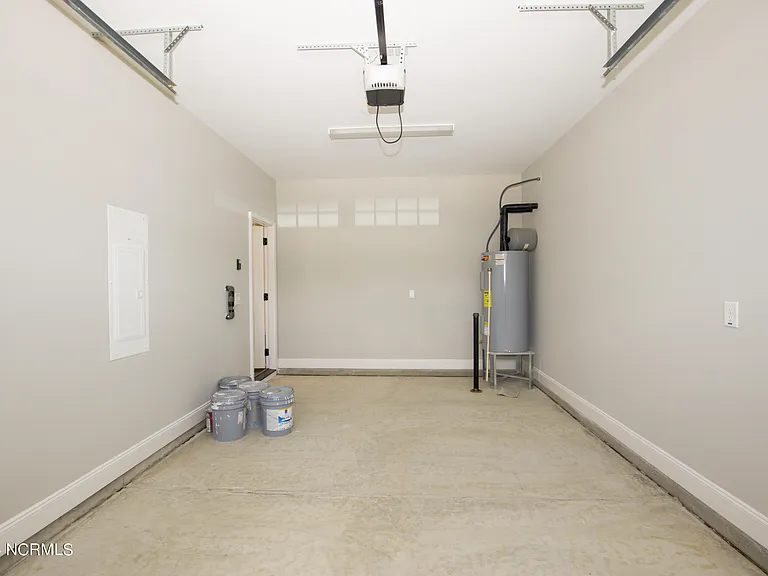 1021 Juniper Lake Rd — Photo 18
