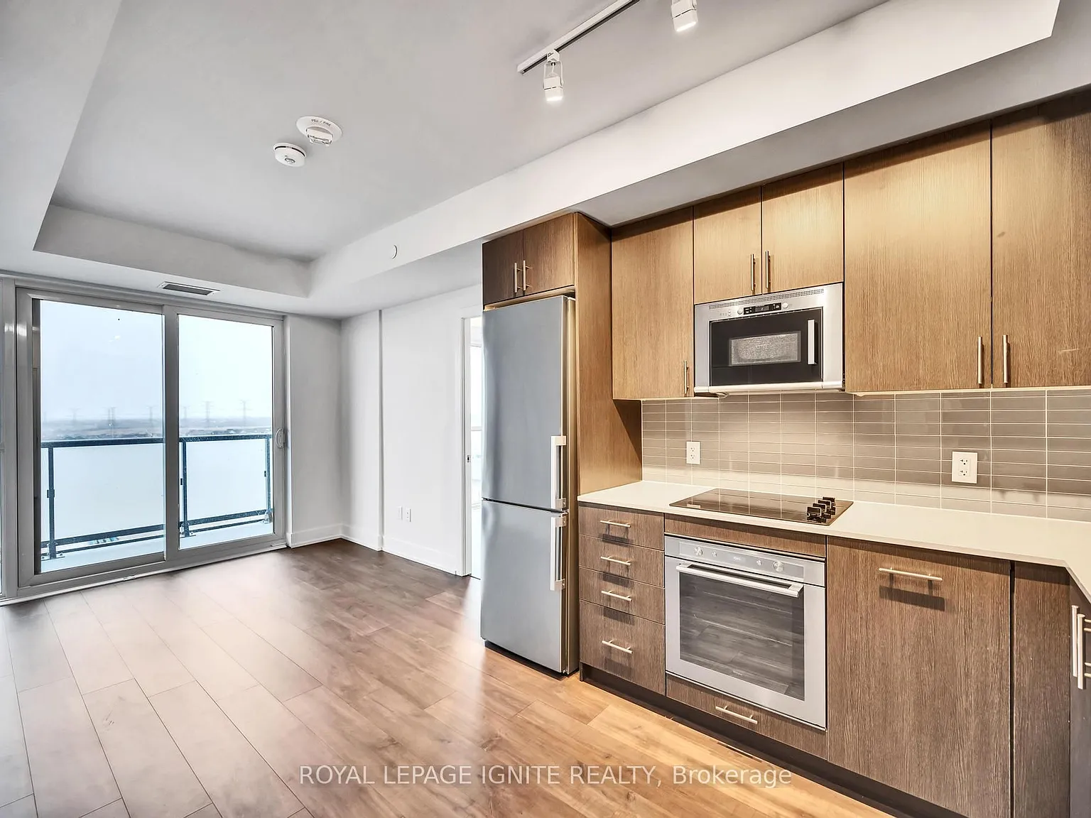 1 bed, $2,000 — Photo 4