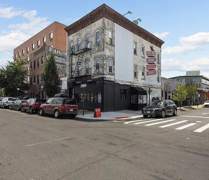 25 Bogart St #3N — Photo 8