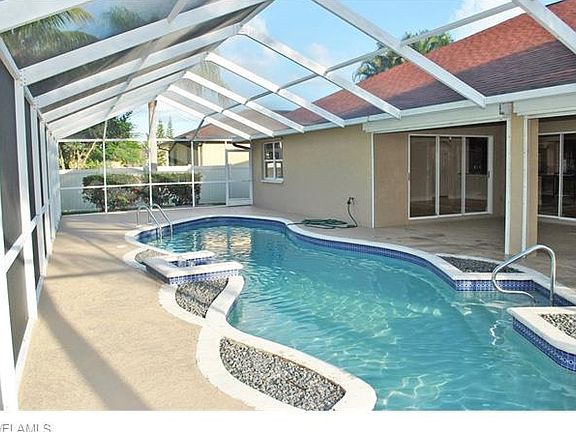 3rd image of 2631 SW 48th Ter