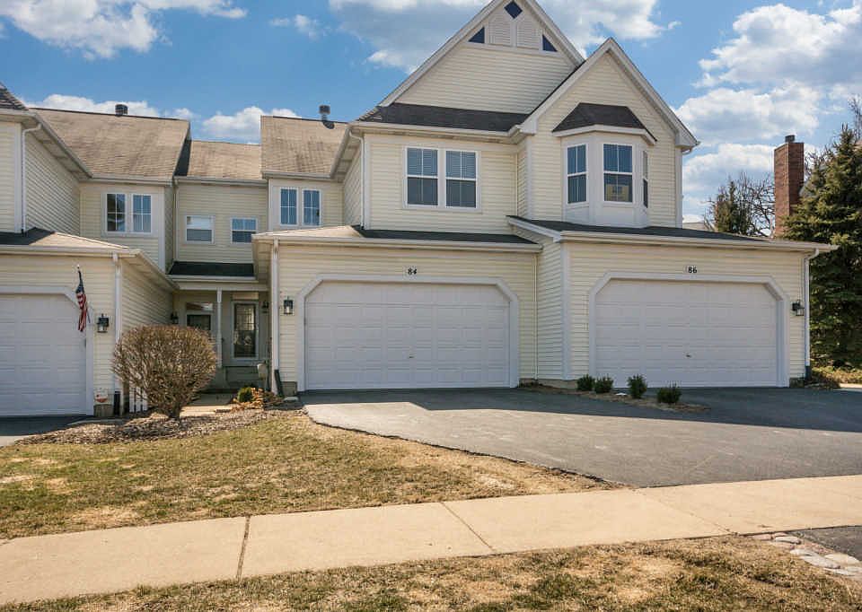 1st image of 84 Woodview Ct #84