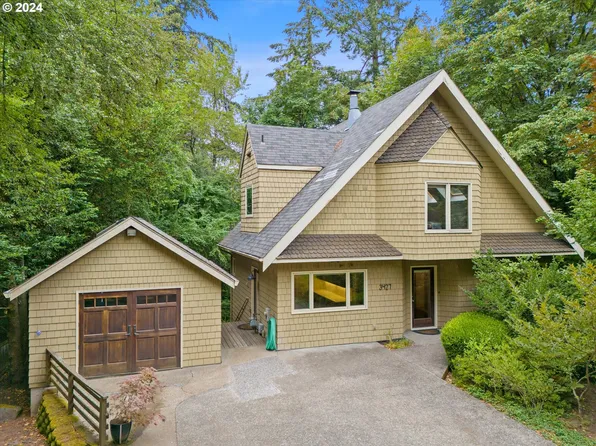 3427 SW Dosch Rd, Portland, OR 97239