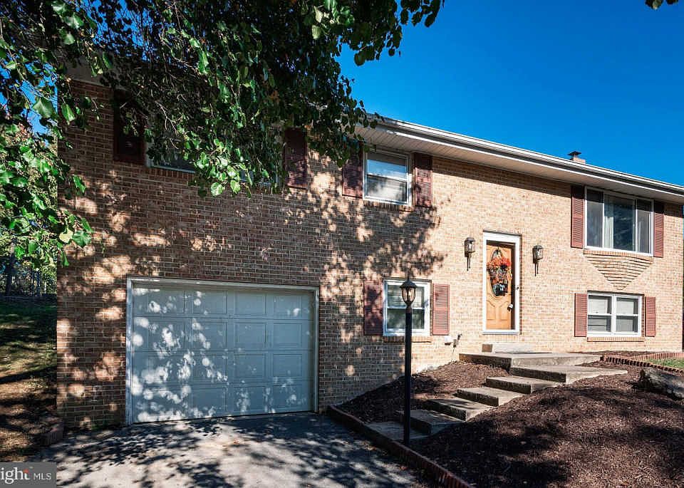 1st image of 47 Karickhoff Ct