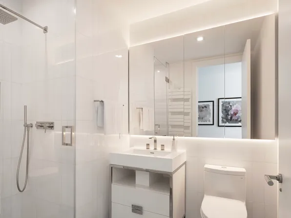 200 Amsterdam Avenue image 13 of 23