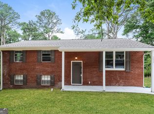 5475 Deerfield Trl, Atlanta, GA 30349