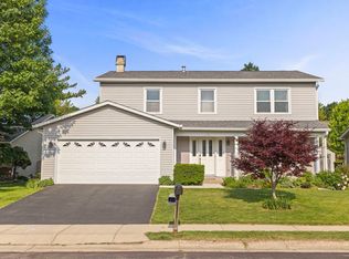 926 Navajo St, Carol Stream, IL 60188