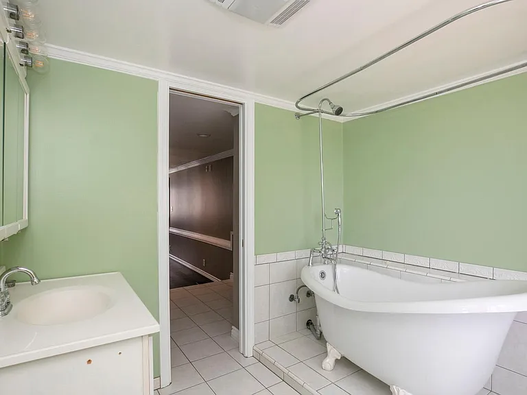 11029 Eldora Ave — Photo 66