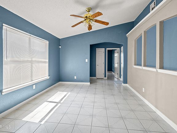 4th image of 12491 Kari Anne Dr