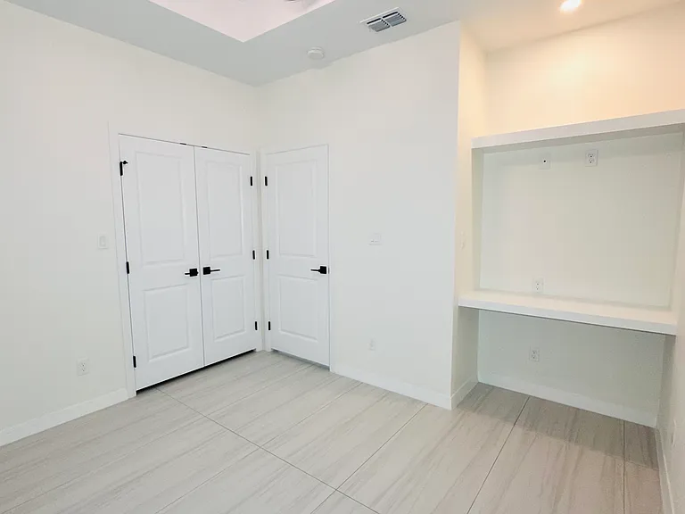 11313 N 25th St #4 — Photo 18