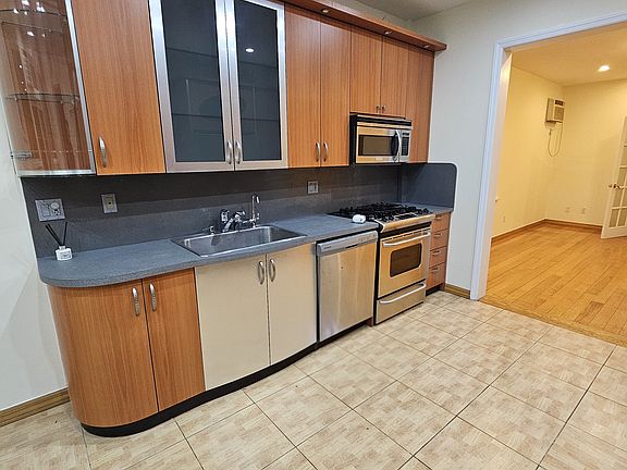 3rd image of 1840 E 14th St #3