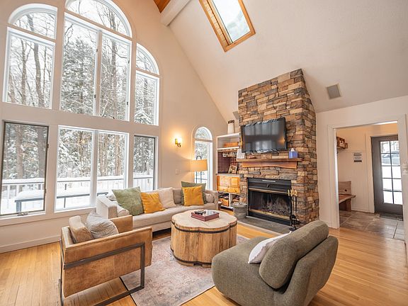 2nd image of 34 Binney Brook Road