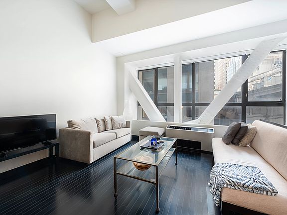 2nd image of 20 Pine St APT 404