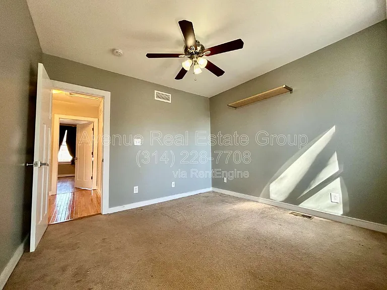 5804 Pershing Ave — Photo 16