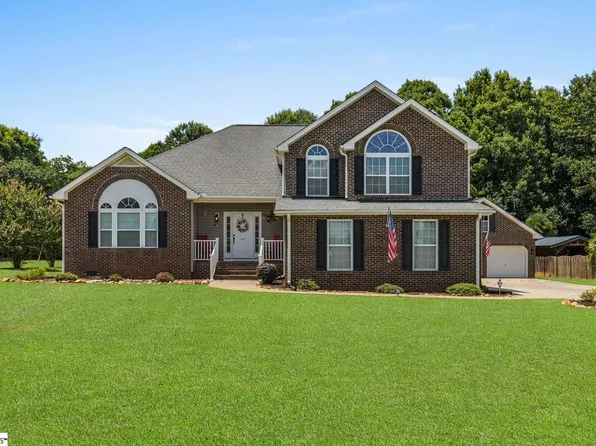 513 Saddlebred Dr, Pelzer, SC 29669