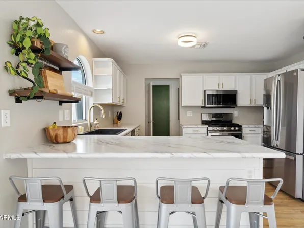 2538 E CAMELLIA Drive, Gilbert, AZ 85296