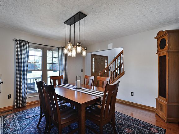 3rd image of 7801 Lanetta Ln
