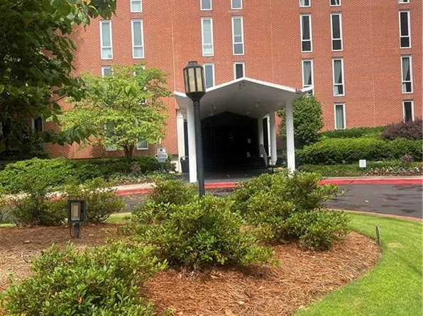 3060 Pharr Court North NW APT 515, Atlanta, GA 30305