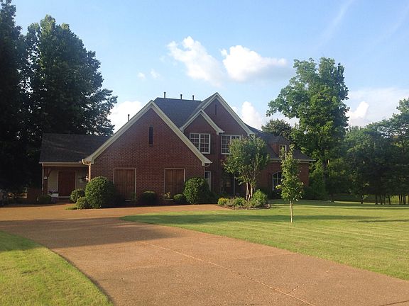 2nd image of 420 Shady Oaks Dr