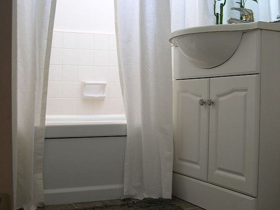 5th image of 8198 Saint John Pl