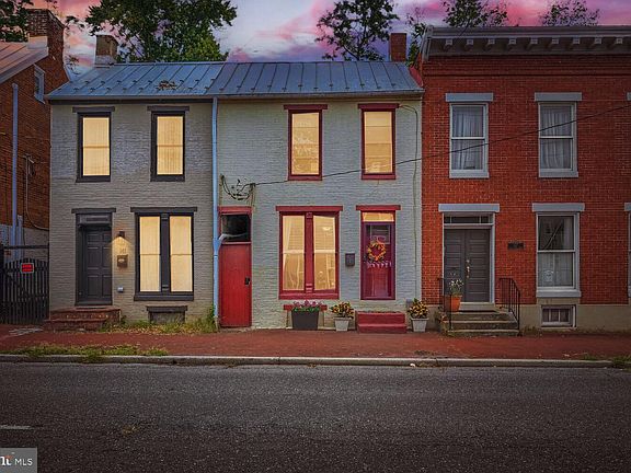 3rd image of 139 W South St