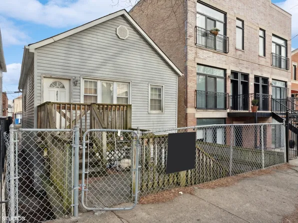 2611 S Lowe Ave, Chicago, IL 60616