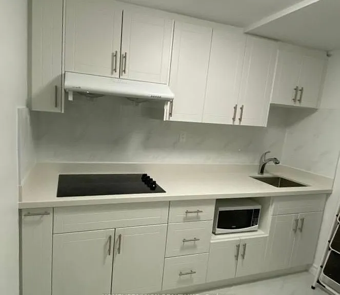 179 Angus Dr #LOWER — Photo 3