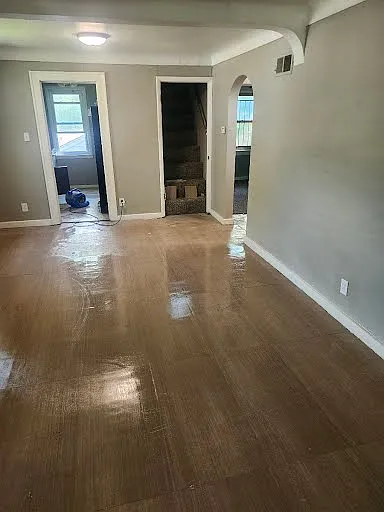 19 N Harvey Ave — Photo 3