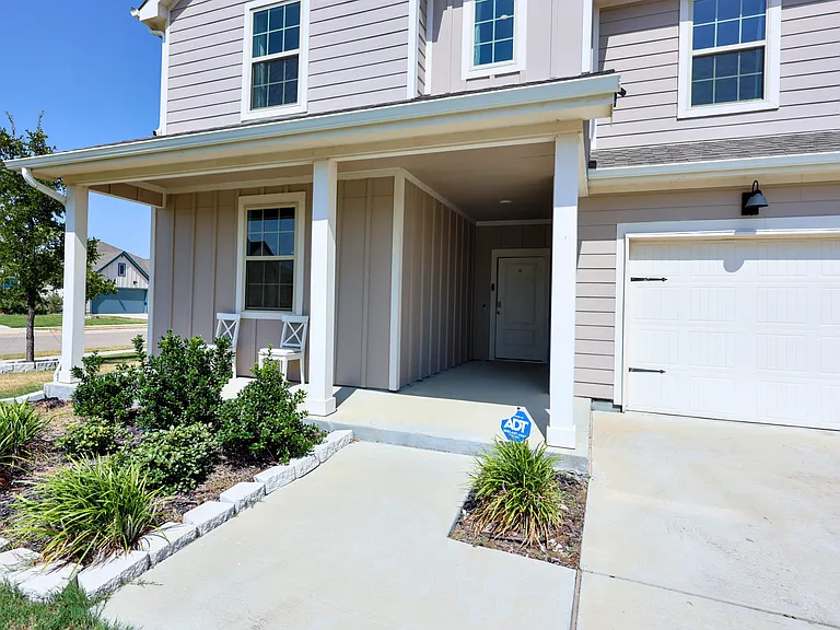 11340 Pecan Creek Dr — Photo 2
