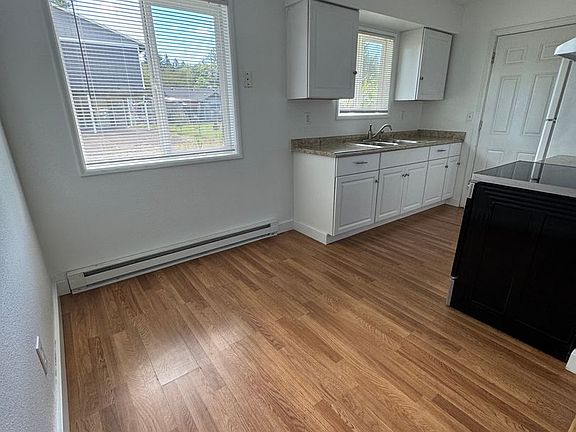 5th image of 1110 N 1st Ave