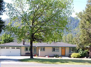 3999 Jerome Prairie Rd, Grants Pass, OR 97527