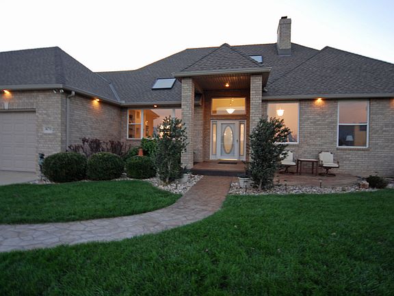 FRONT STAMPED WALKWAY