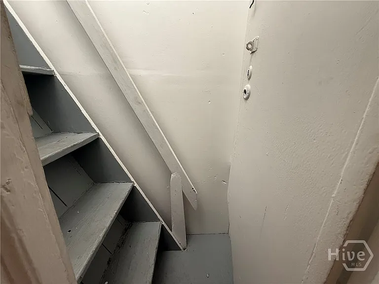218 W Anderson St #UPPER — Photo 55