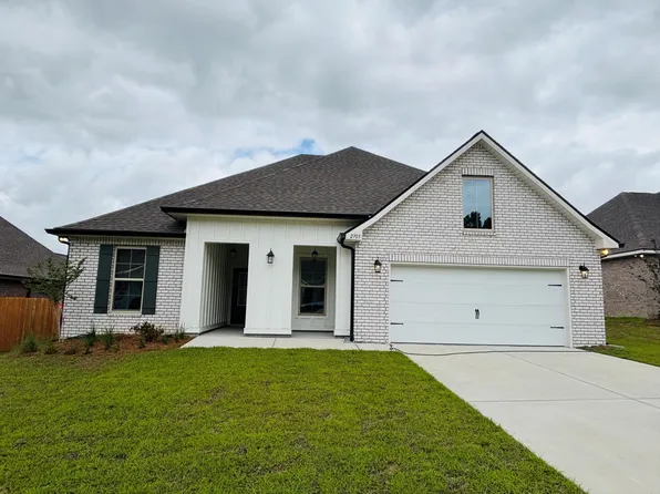 2705 Louis Cir, Crestview, FL 32536
