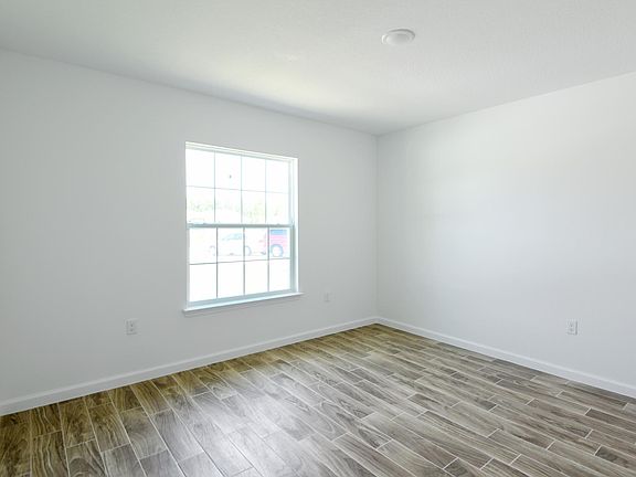 4th image of 808 Abbeville Ct #A