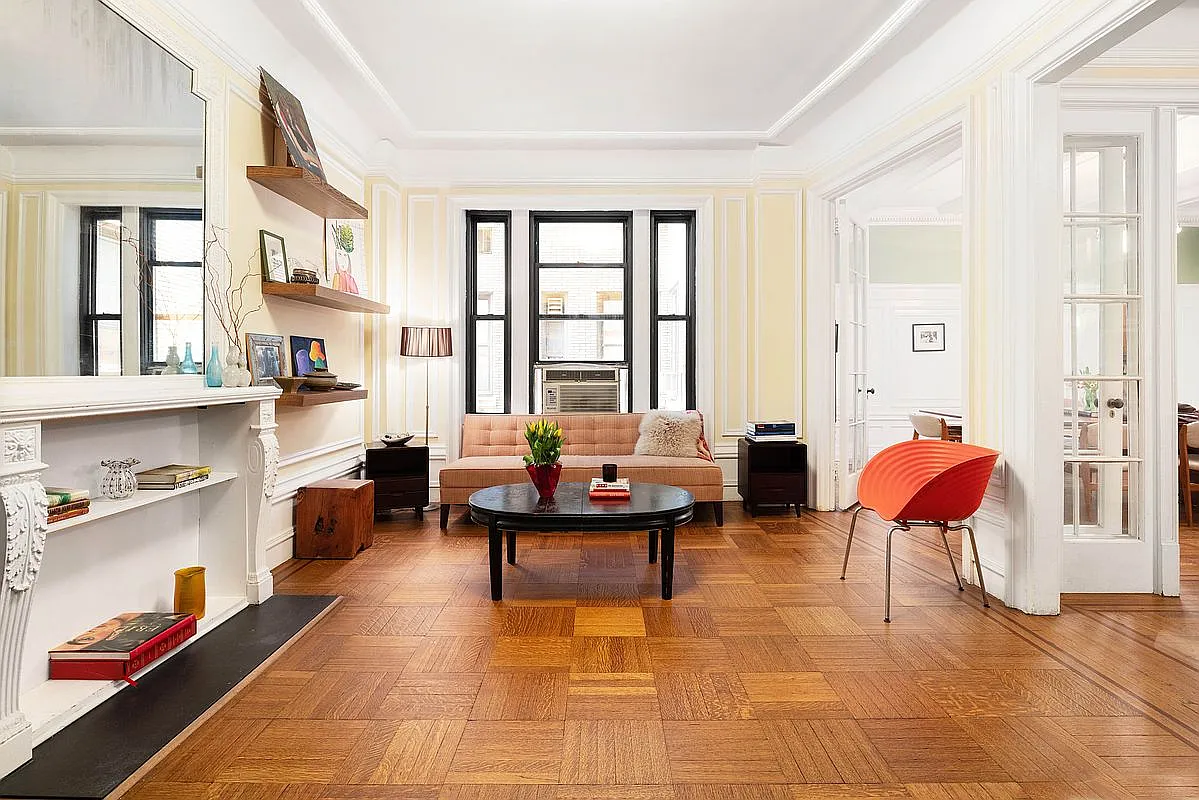 490 W End Ave APT 6E photo 1