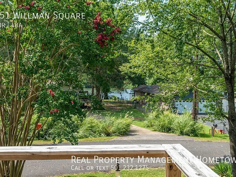 251 Willman Sq — Photo 7