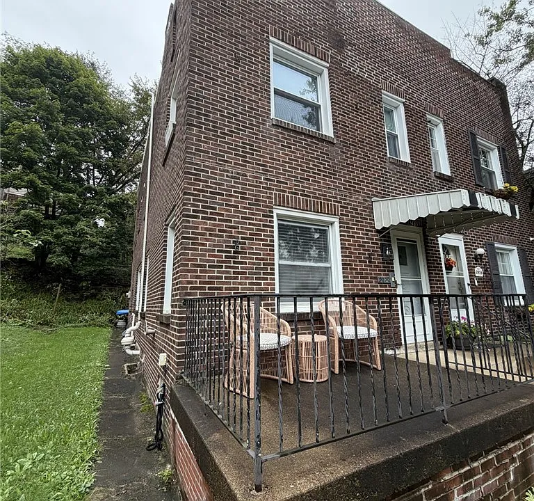 2928 Marshall Rd