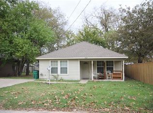 2822 Hemphill St, Greenville, TX 75401
