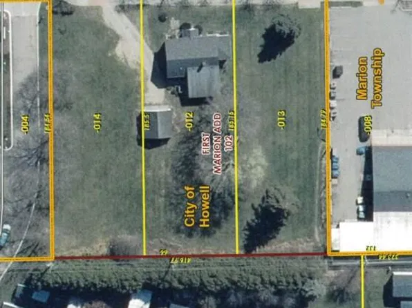 1062 S Michigan Ave, Howell, MI 48843