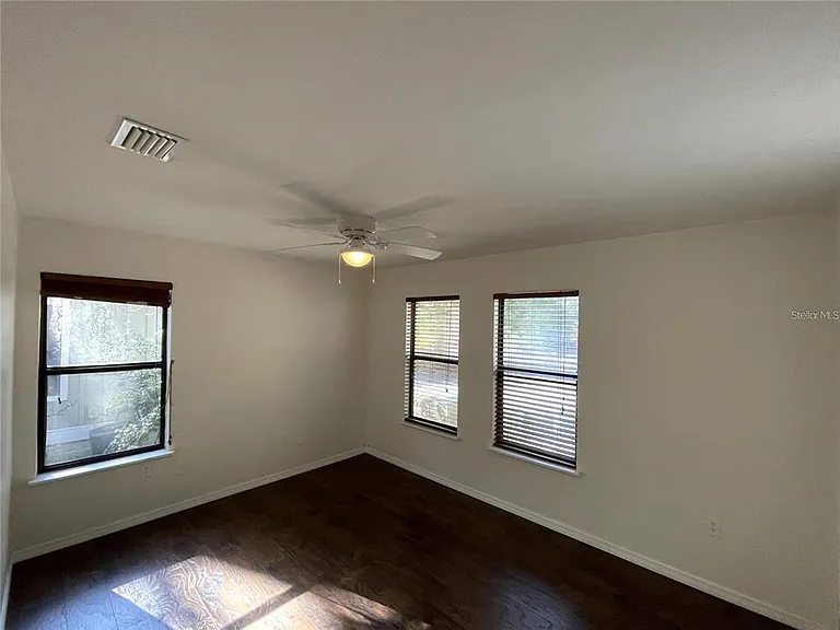 4531 SW 83rd Dr — Photo 7