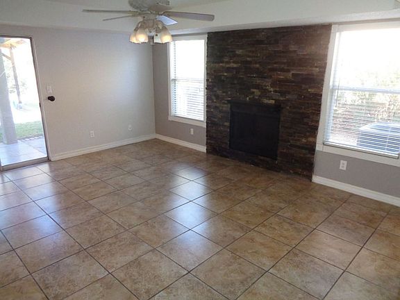 5th image of 1331 Desert Jewel Dr