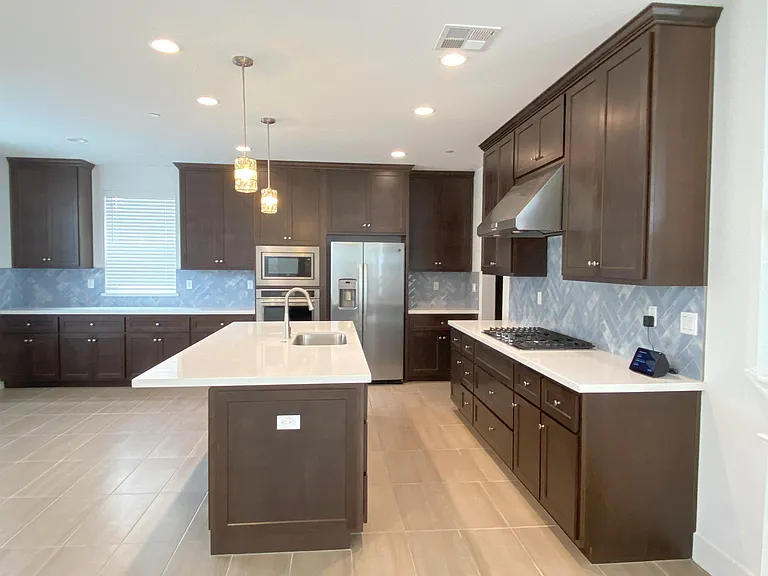 2611 California Ave — Photo 5