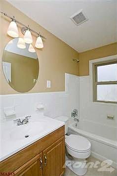 5th image of 28 Constance Ct