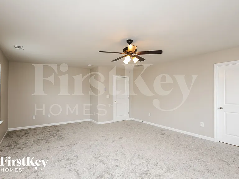2476 Morgan Spring Ln — Photo 8