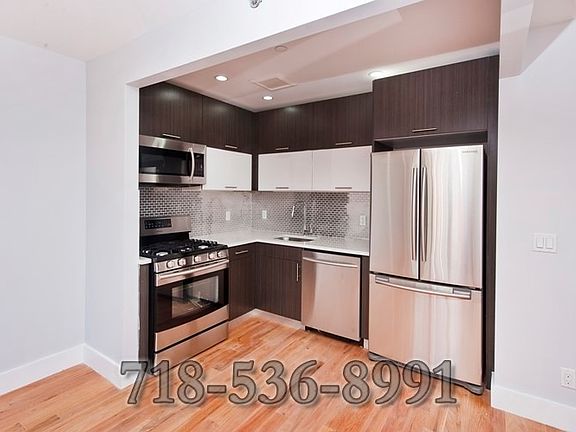 4th image of 670 Halsey St #301