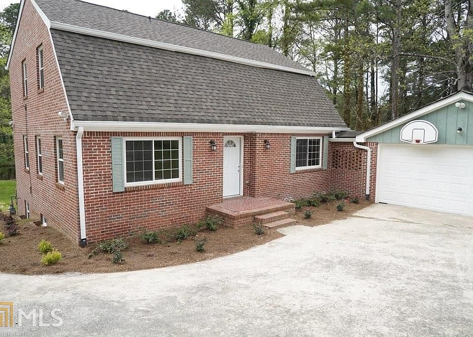 1st image of 2524 Lake Capri Dr