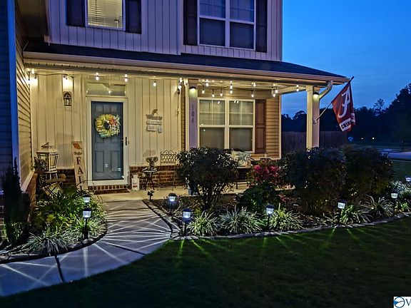 2nd image of 104 Huntview Dr
